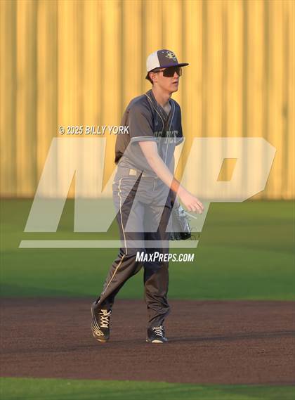 Thumbnail 1 in Grand Saline vs Eustace photogallery.