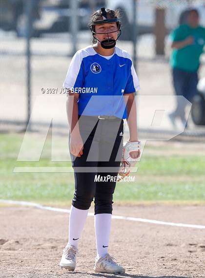 Thumbnail 3 in Smidt Tech @ Highland (CIF Southern Regional D4 Quarterfinal) photogallery.