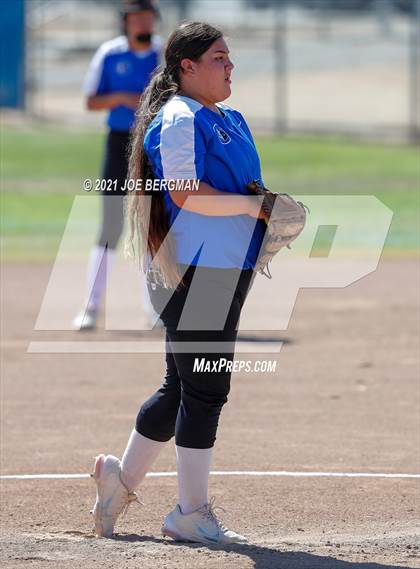 Thumbnail 1 in Smidt Tech @ Highland (CIF Southern Regional D4 Quarterfinal) photogallery.