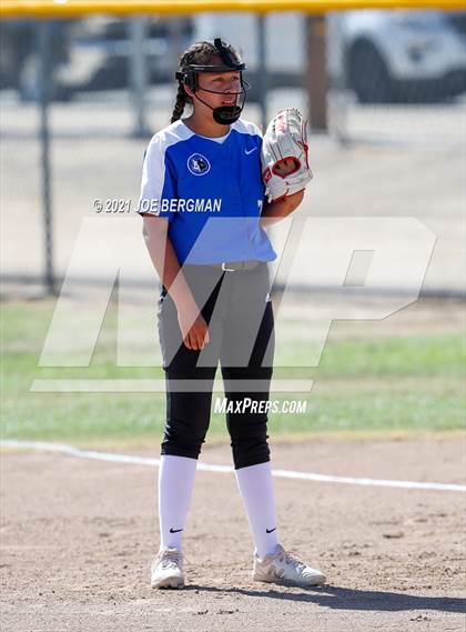 Thumbnail 3 in Smidt Tech @ Highland (CIF Southern Regional D4 Quarterfinal) photogallery.