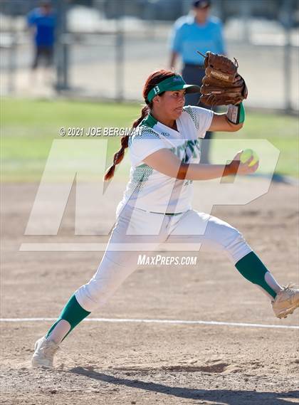 Thumbnail 2 in Smidt Tech @ Highland (CIF Southern Regional D4 Quarterfinal) photogallery.