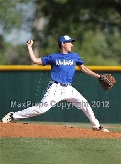 Thumbnail 3 in Winfield vs. Andover photogallery.