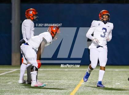 Thumbnail 2 in Benjamin vs. Lakeland Christian (FHSAA 3A Regional Semifinal) photogallery.