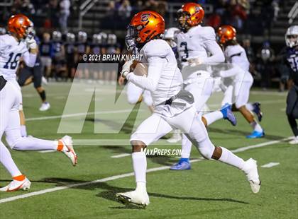 Thumbnail 2 in Benjamin vs. Lakeland Christian (FHSAA 3A Regional Semifinal) photogallery.