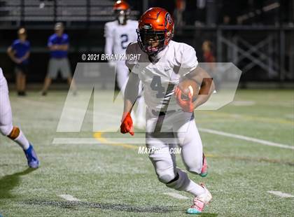 Thumbnail 2 in Benjamin vs. Lakeland Christian (FHSAA 3A Regional Semifinal) photogallery.