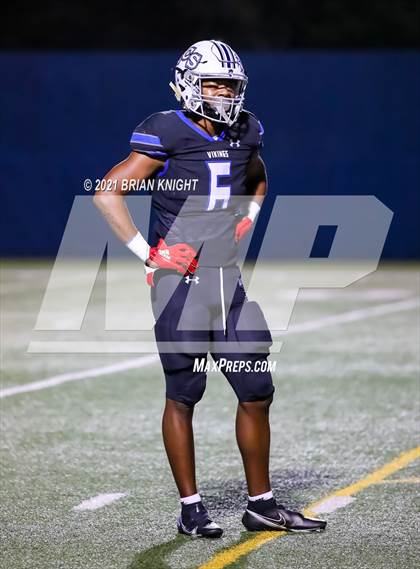 Thumbnail 1 in Benjamin vs. Lakeland Christian (FHSAA 3A Regional Semifinal) photogallery.