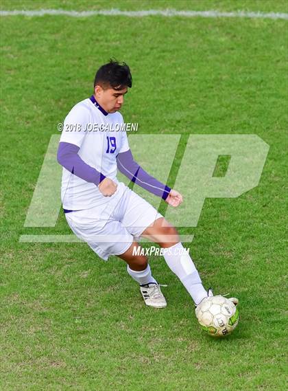 Thumbnail 3 in Burbank vs. Brackenridge photogallery.