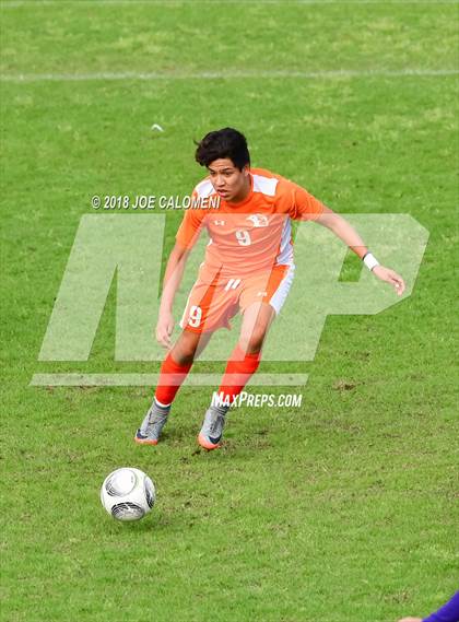 Thumbnail 2 in Burbank vs. Brackenridge photogallery.