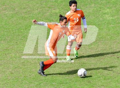Thumbnail 3 in Burbank vs. Brackenridge photogallery.