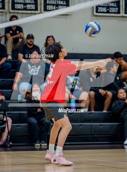 Thumbnail 2 in Mater Dei @ Servite photogallery.