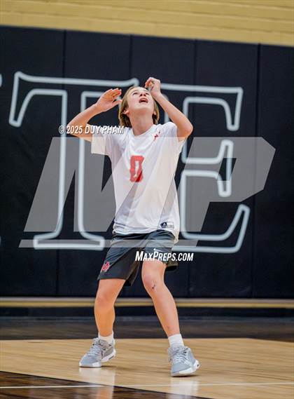Thumbnail 1 in Mater Dei @ Servite photogallery.