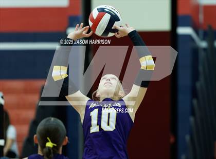 Thumbnail 1 in Farmersville @ Aubrey photogallery.