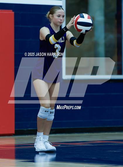 Thumbnail 1 in Farmersville @ Aubrey photogallery.