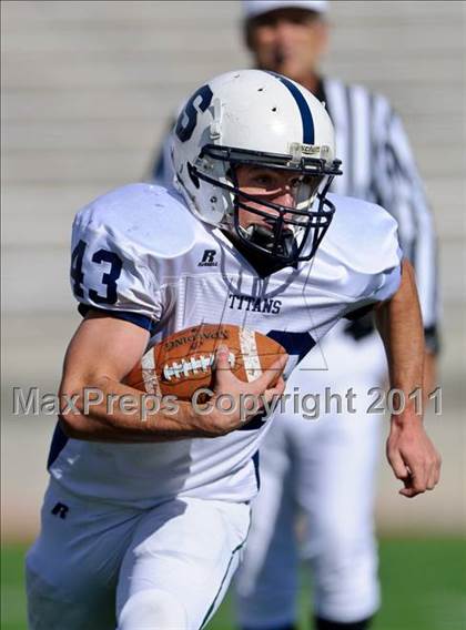 Thumbnail 2 in Syracuse vs Fremont (5A Semifinal) photogallery.