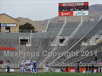 Thumbnail 1 in Syracuse vs Fremont (5A Semifinal) photogallery.