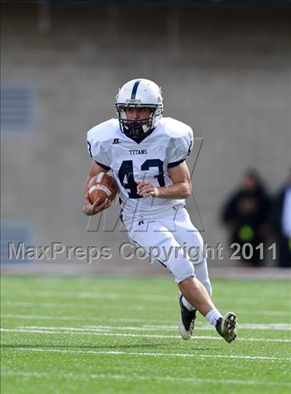 Thumbnail 3 in Syracuse vs Fremont (5A Semifinal) photogallery.