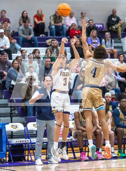 Thumbnail 1 in Moody @ Springville photogallery.