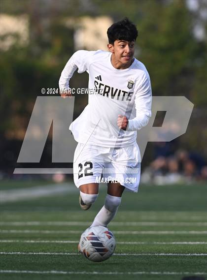 Thumbnail 2 in Servite vs. De La Salle (SoCal College Showcase) photogallery.