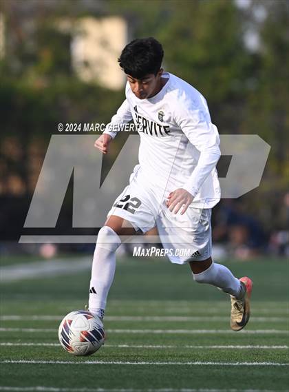 Thumbnail 1 in Servite vs. De La Salle (SoCal College Showcase) photogallery.