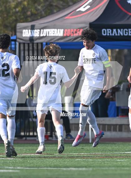 Thumbnail 1 in Servite vs. De La Salle (SoCal College Showcase) photogallery.