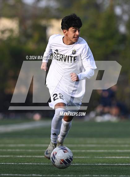 Thumbnail 3 in Servite vs. De La Salle (SoCal College Showcase) photogallery.
