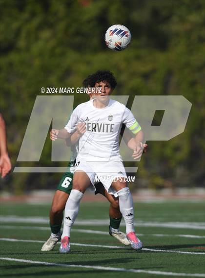 Thumbnail 3 in Servite vs. De La Salle (SoCal College Showcase) photogallery.