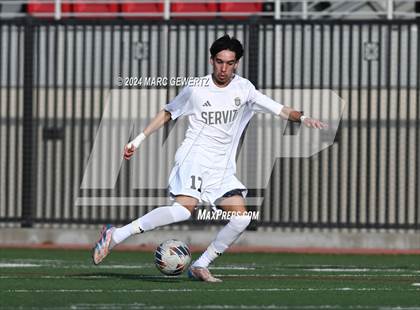 Thumbnail 1 in Servite vs. De La Salle (SoCal College Showcase) photogallery.