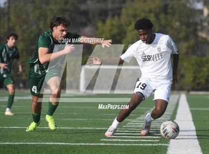 Thumbnail 2 in Servite vs. De La Salle (SoCal College Showcase) photogallery.
