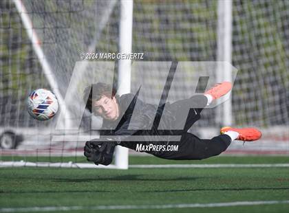 Thumbnail 2 in Servite vs. De La Salle (SoCal College Showcase) photogallery.