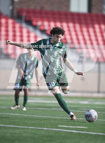 Thumbnail 2 in Servite vs. De La Salle (SoCal College Showcase) photogallery.