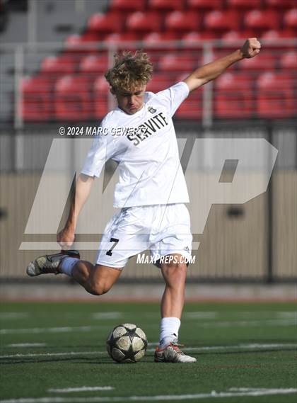 Thumbnail 2 in Servite vs. De La Salle (SoCal College Showcase) photogallery.