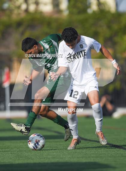 Thumbnail 3 in Servite vs. De La Salle (SoCal College Showcase) photogallery.