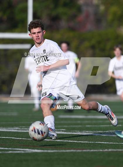 Thumbnail 2 in Servite vs. De La Salle (SoCal College Showcase) photogallery.