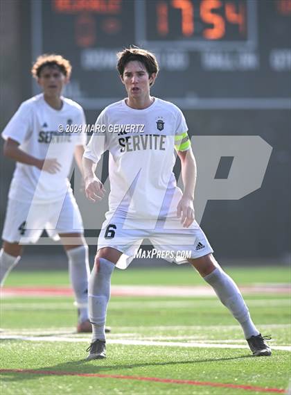 Thumbnail 2 in Servite vs. De La Salle (SoCal College Showcase) photogallery.