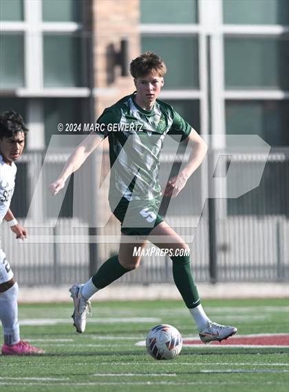 Thumbnail 2 in Servite vs. De La Salle (SoCal College Showcase) photogallery.