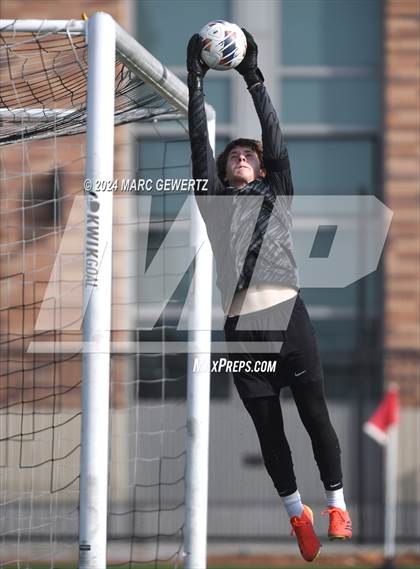 Thumbnail 1 in Servite vs. De La Salle (SoCal College Showcase) photogallery.