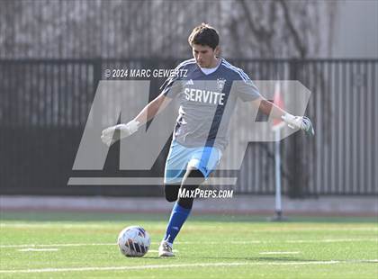 Thumbnail 2 in Servite vs. De La Salle (SoCal College Showcase) photogallery.