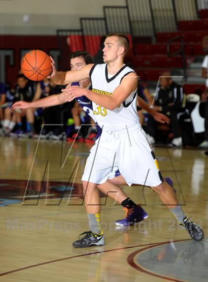 Thumbnail 2 in Diamond Bar vs. Cabrillo (MaxPreps Holiday Classic) photogallery.