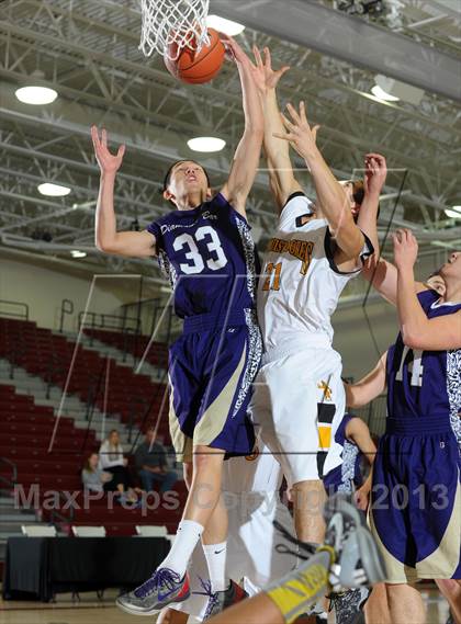 Thumbnail 3 in Diamond Bar vs. Cabrillo (MaxPreps Holiday Classic) photogallery.