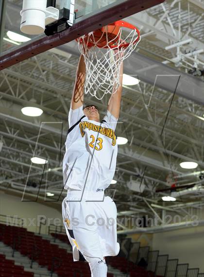 Thumbnail 1 in Diamond Bar vs. Cabrillo (MaxPreps Holiday Classic) photogallery.