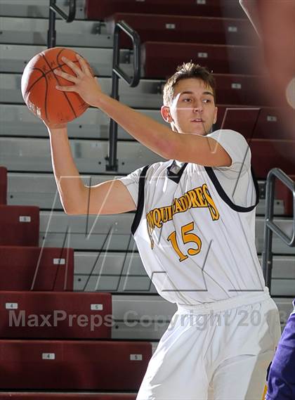 Thumbnail 2 in Diamond Bar vs. Cabrillo (MaxPreps Holiday Classic) photogallery.