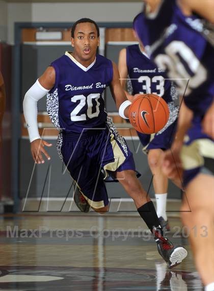 Thumbnail 1 in Diamond Bar vs. Cabrillo (MaxPreps Holiday Classic) photogallery.