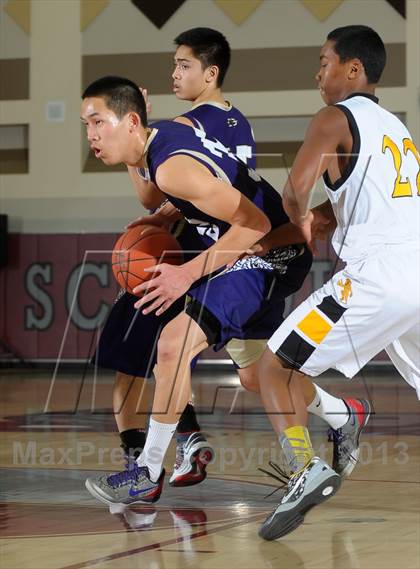 Thumbnail 2 in Diamond Bar vs. Cabrillo (MaxPreps Holiday Classic) photogallery.