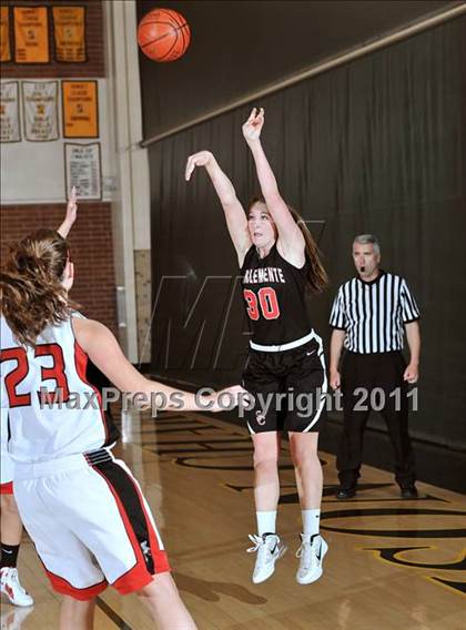 Thumbnail 2 in Hanford vs. San Clemente (OC Championships) photogallery.