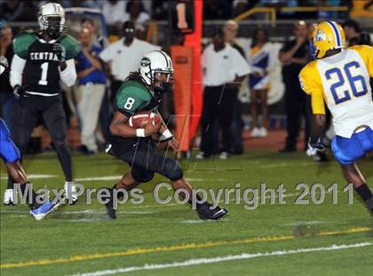 Thumbnail 3 in Northwestern vs. Central (FHSAA Playoffs) photogallery.
