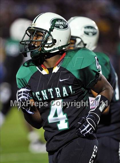 Thumbnail 1 in Northwestern vs. Central (FHSAA Playoffs) photogallery.
