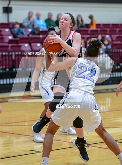 Thumbnail 1 in Churchill vs MacArthur [Douglas] photogallery.