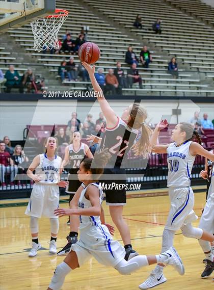Thumbnail 1 in Churchill vs MacArthur [Douglas] photogallery.