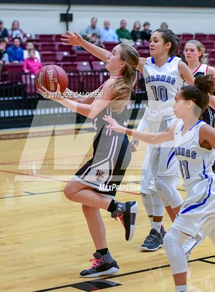Thumbnail 1 in Churchill vs MacArthur [Douglas] photogallery.