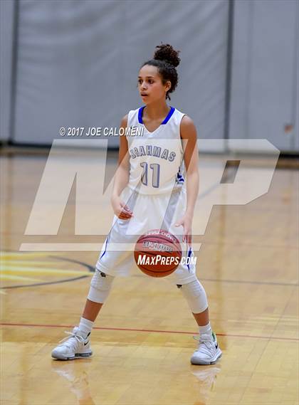 Thumbnail 2 in Churchill vs MacArthur [Douglas] photogallery.